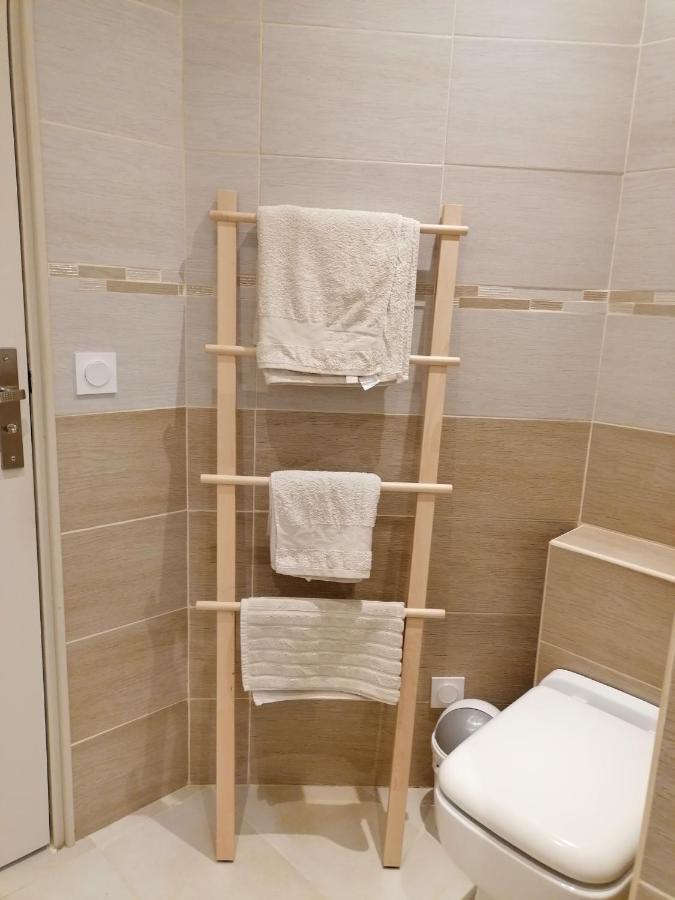 Appartement T2 Rez De Villa Proche Bord De Mer Le Pradet Kültér fotó